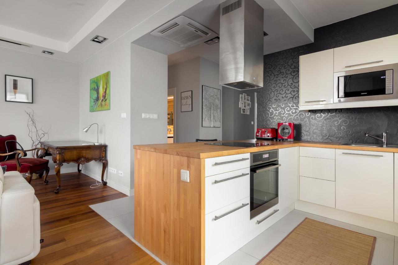 Hlonda Deluxe Apartment With Terrace Warschau Buitenkant foto