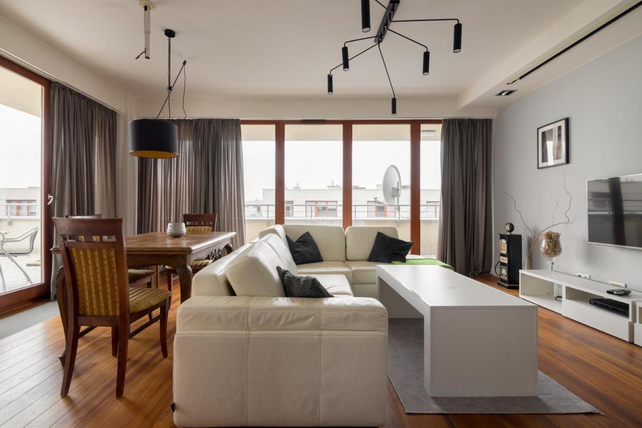 Hlonda Deluxe Apartment With Terrace Warschau Buitenkant foto