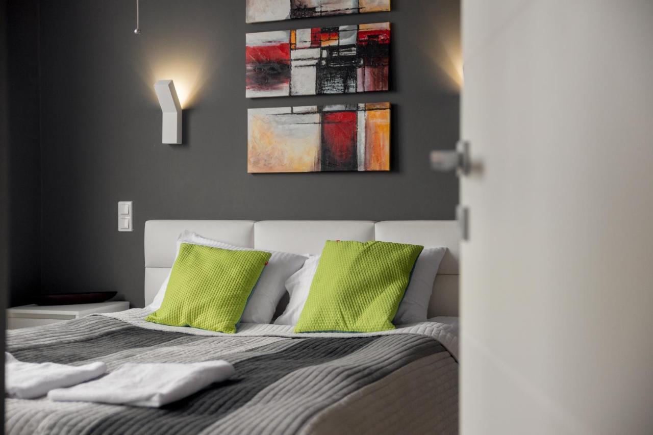 Hlonda Deluxe Apartment With Terrace Warschau Buitenkant foto