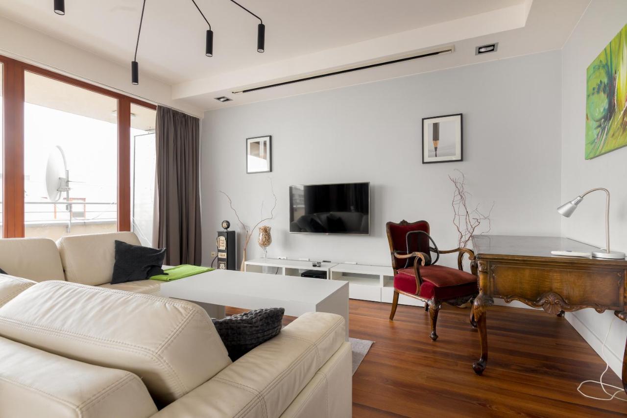 Hlonda Deluxe Apartment With Terrace Warschau Buitenkant foto