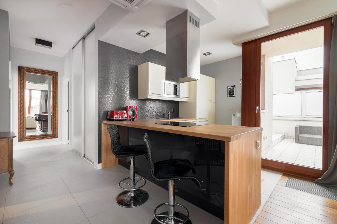 Hlonda Deluxe Apartment With Terrace Warschau Buitenkant foto